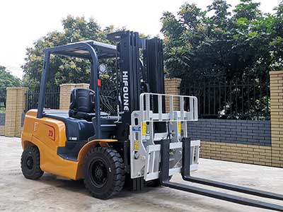 HIFOUNE 2.5 ton diesel forklift with hinged forks 