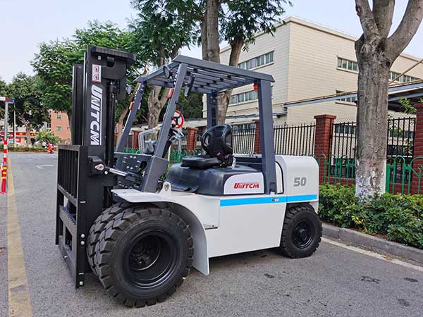 What you need to know about forklifts